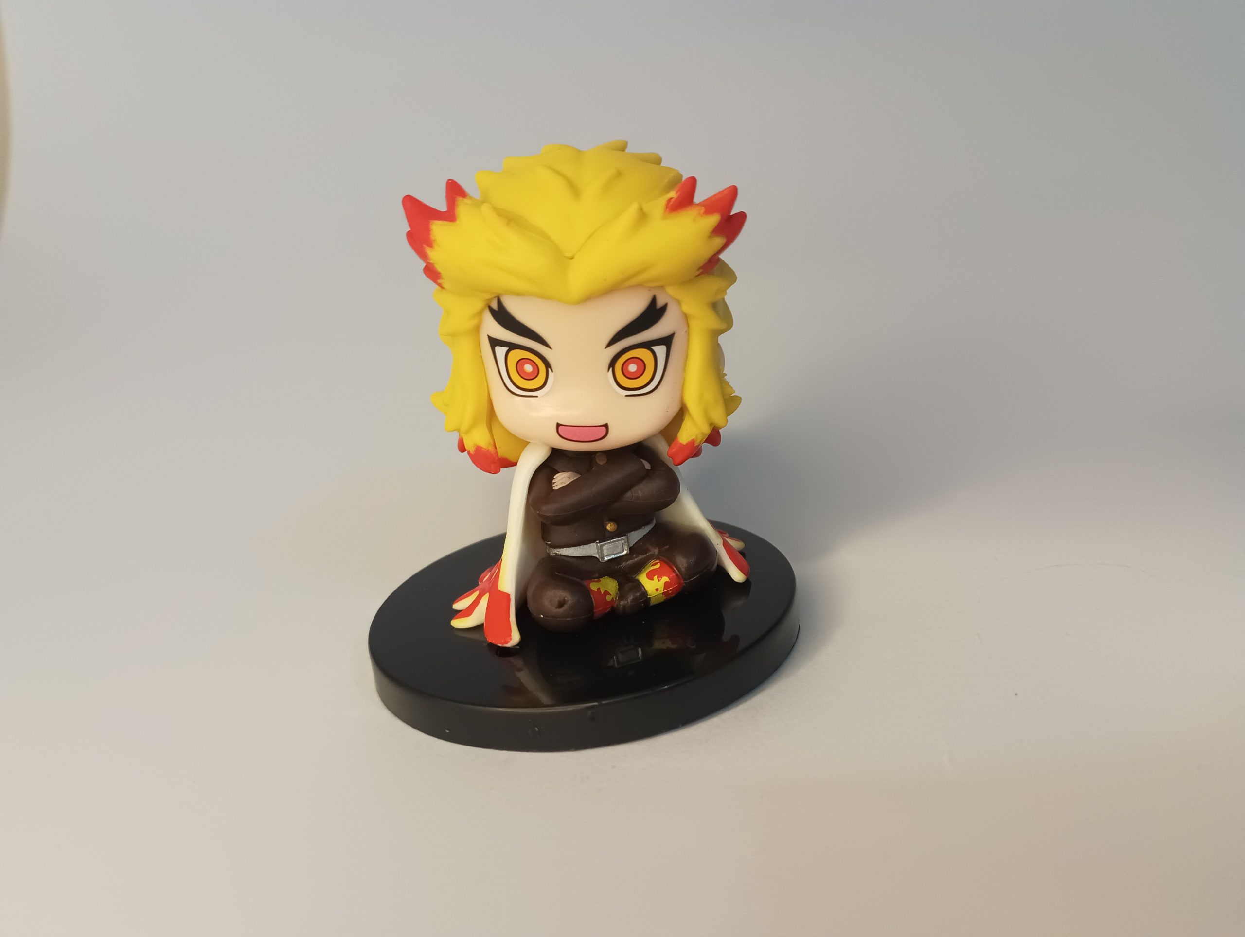 figura-rengoku-7cm-geekvese-1